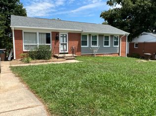 2814 Emerson Rd, Greensboro, NC 27405