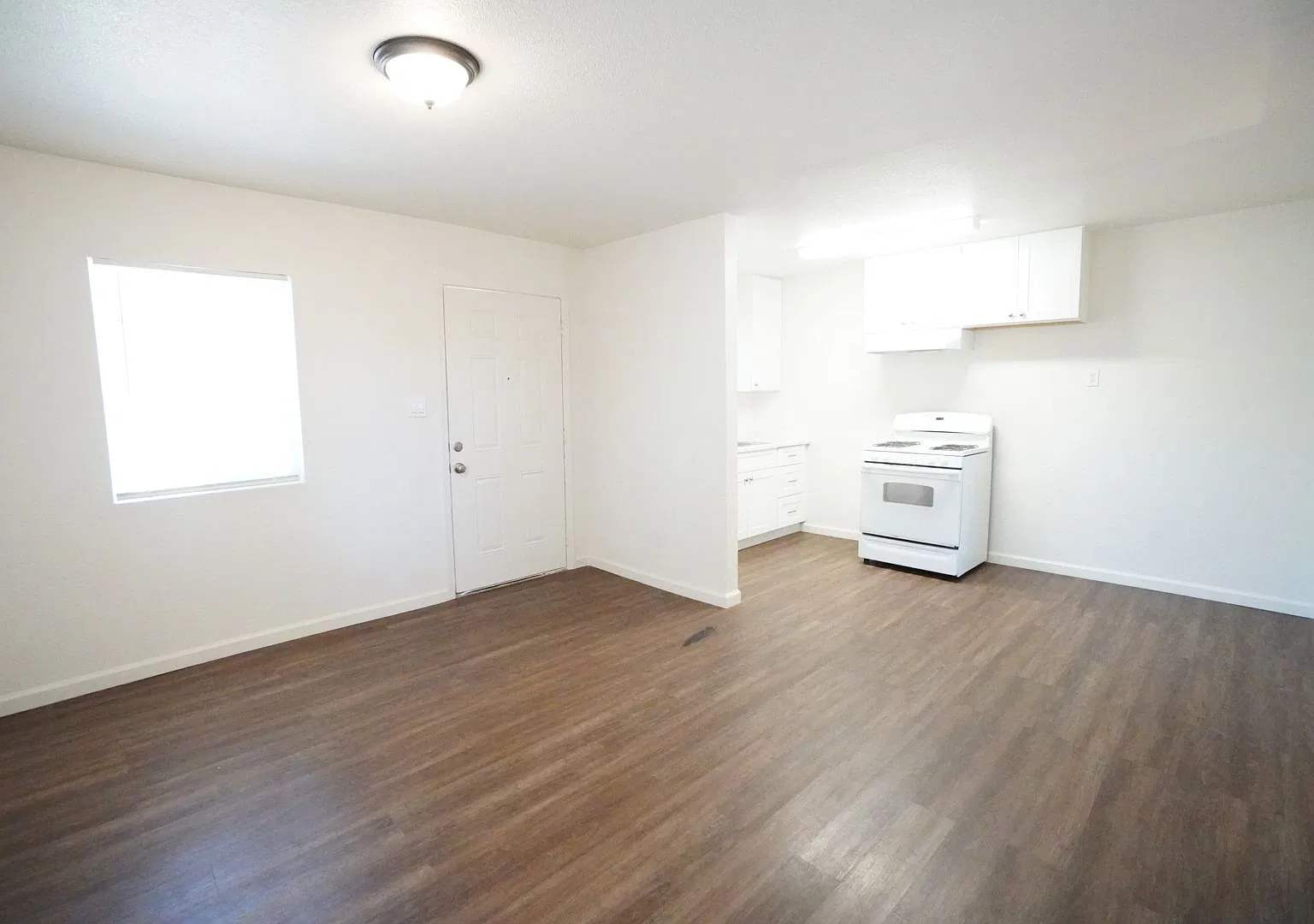 1216 South Ave — Photo 2