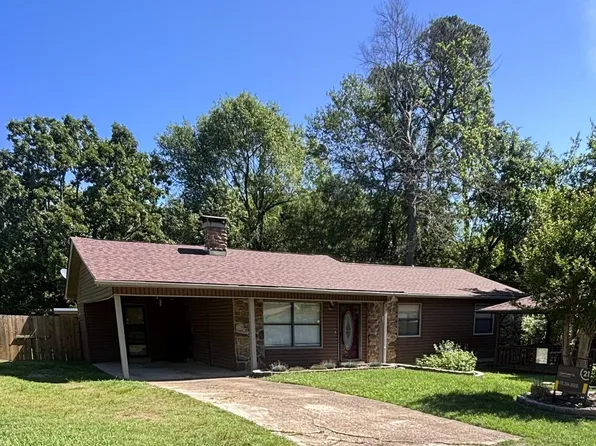 1303 Bert St, Mena, AR 71953