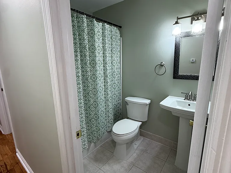 10114 Tyler Ct — Photo 22