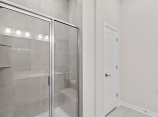 700 Mount Airy Ter NE UNIT 403, Leesburg, VA 20176
