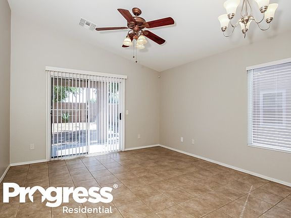 5th image of 955 E Mayfield Cir