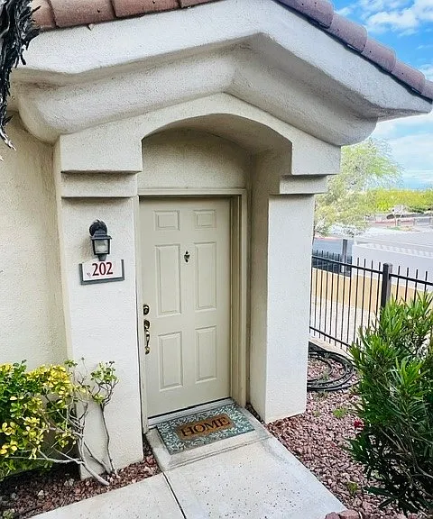 1320 Red Gable Ln #202 — Photo 1