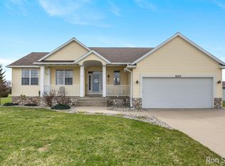 6028 Lincoln St, Allendale, MI 49401