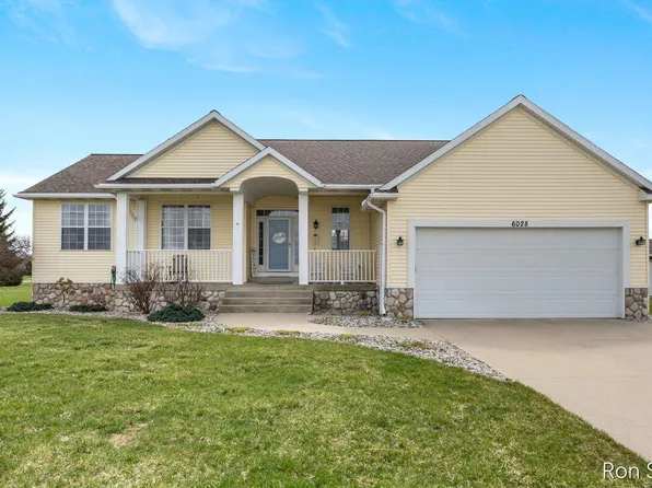 6028 Lincoln St, Allendale, MI 49401