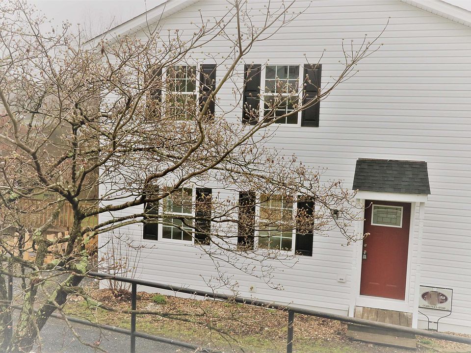 1st image of 43 White Oak Dr