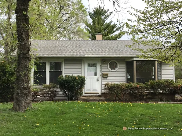 2106 Saint James St, Rolling Meadows, IL 60008
