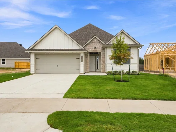 6009 Badger St, Bryan, TX 77807