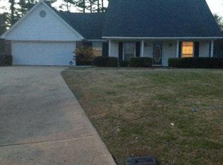 318 Northridge Dr, Vicksburg, MS 39180