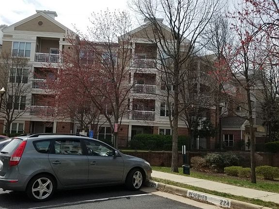 3rd image of 2204 Westcourt Ln APT 314