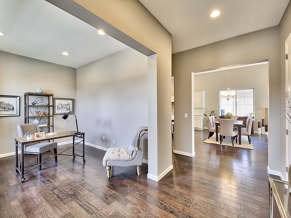 4th image of 2444 Reserve St