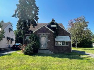 20600 Amherst Rd, Warrensville Heights, OH 44122