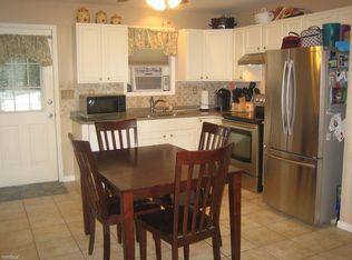 130 Front St #L-7, Jessup, PA 18434
