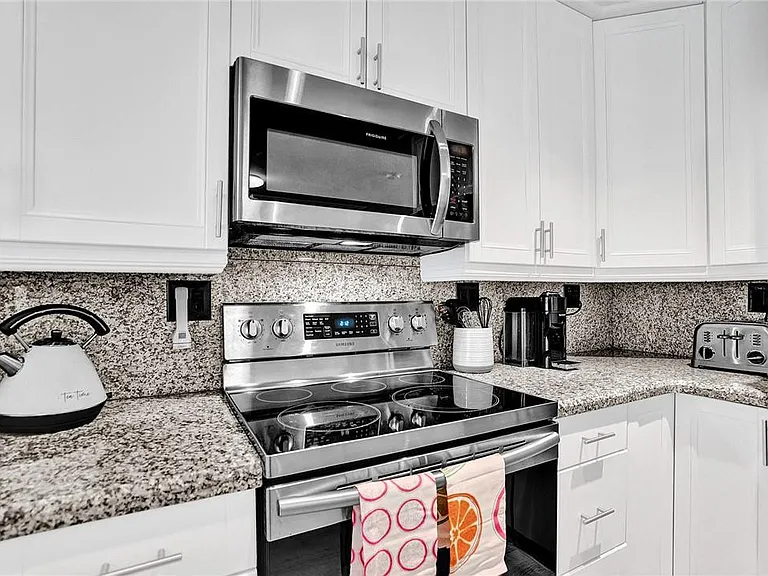 5120 NE 17th Ave — Photo 18