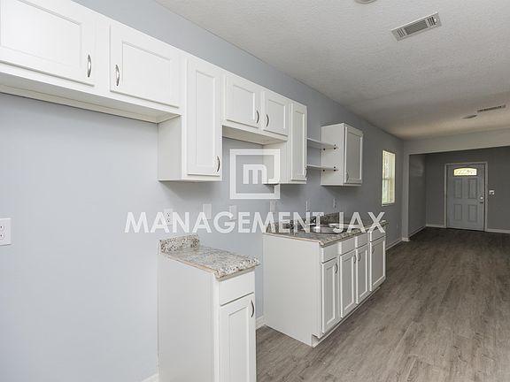 5th image of 1420 W 33rd St