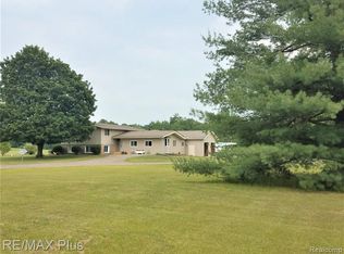 4790 Lonsberry Rd, Columbiaville, MI 48421
