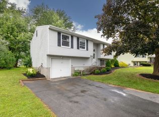 8486 Partridge Way, Clay, NY 13041