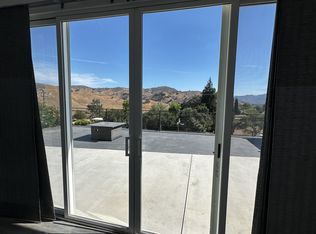 26003 Adamor Rd, Calabasas, CA 91302