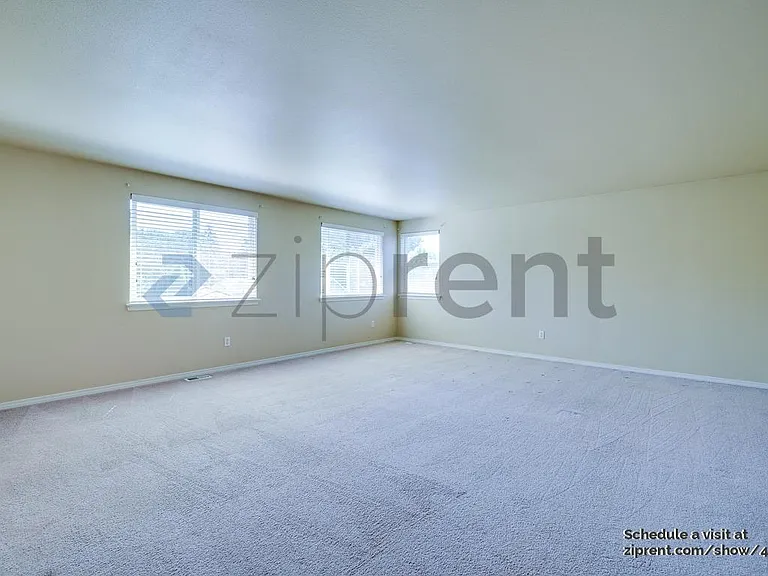 2344 Pleasanton Ct SE — Photo 15