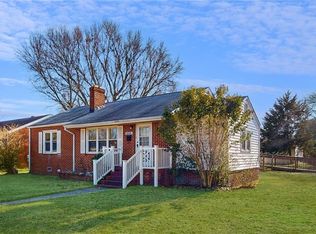 1813 Canterbury Rd, Hampton, VA 23666