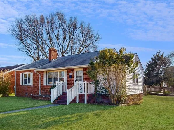 1813 Canterbury Rd, Hampton, VA 23666