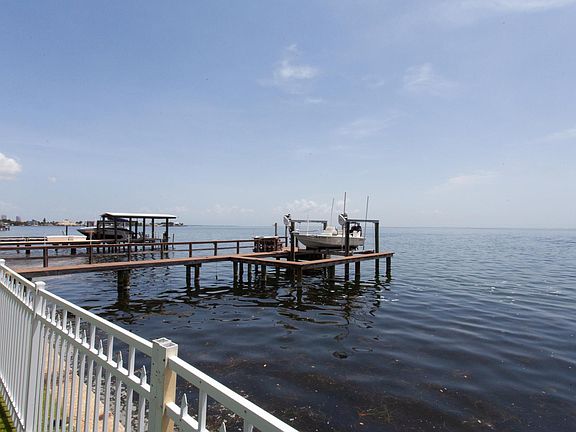 3rd image of 3700 Coquina Key Dr SE