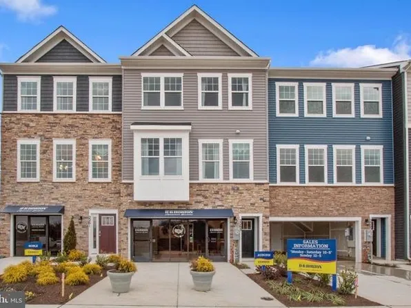 2072 Hinshaw Dr, Odenton, MD 21113