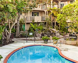 Coast Apartments — Photo 9