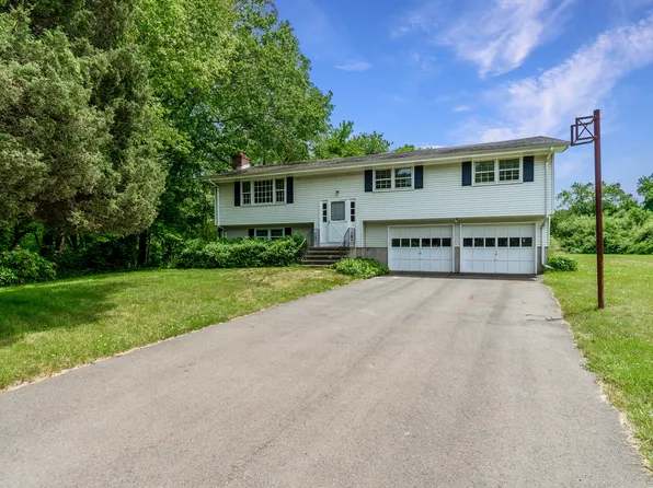 1 Langshire Dr, Madison, CT 06443