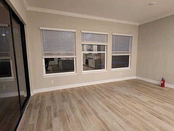 5th image of 18105 Pine Hammock Blvd