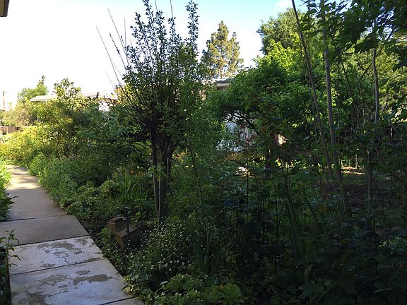 2nd image of 160 Belwood Ct #B