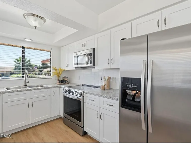 321 N 65th St #13 — Photo 3