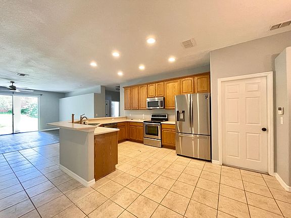 5th image of 14109 Pipevine Ct