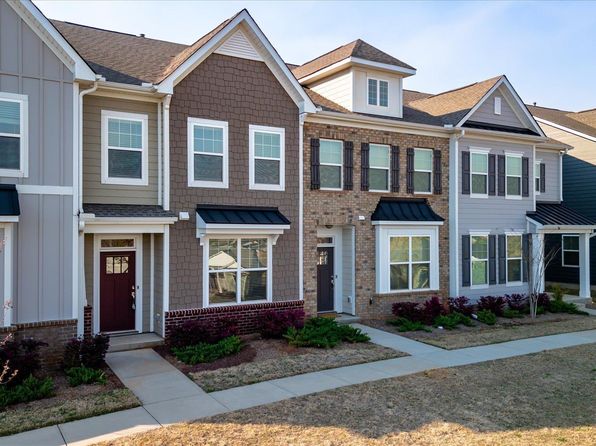107 Sothel Ct, Greer, SC 29651