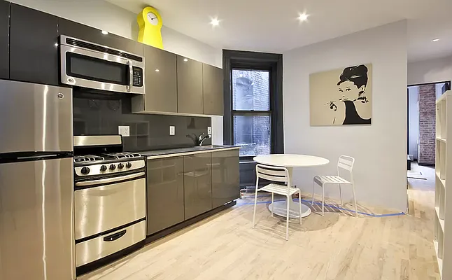 Rented by Compass | media 6