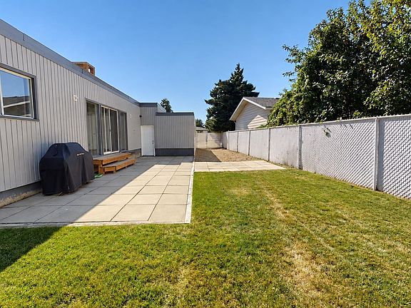 2nd image of 8204 14th Ave NW