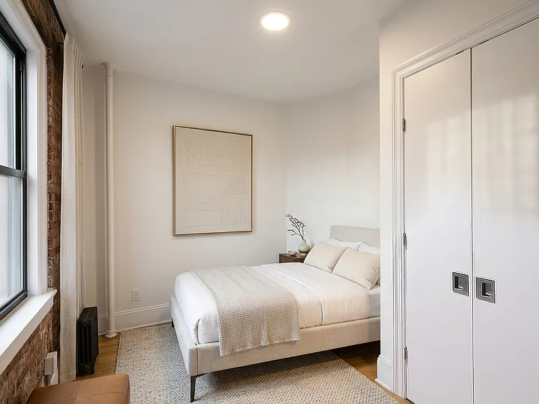7 Carmine St #18 — Photo 2