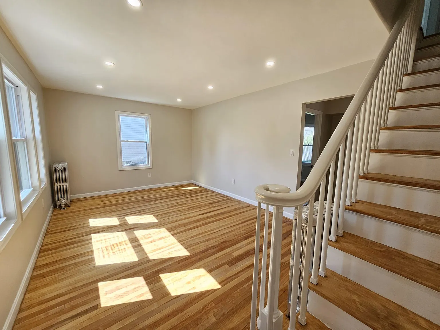 16 Rena St — Photo 4