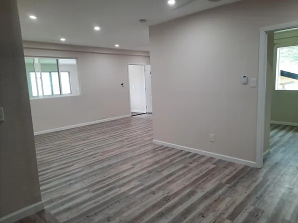 2402 10th Ave #B, Honolulu, HI 96816