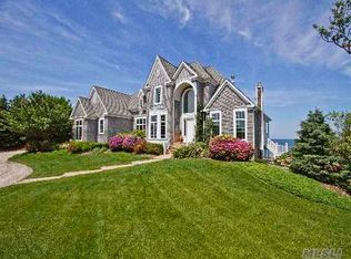 8869 Oregon Rd, Cutchogue, NY 11935