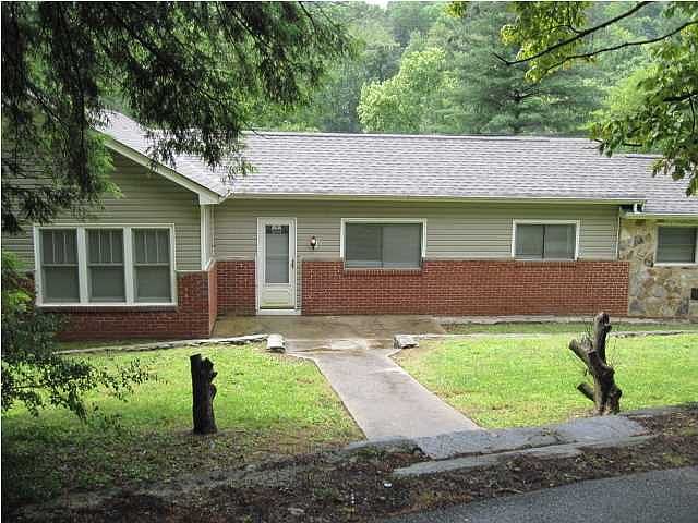 1st image of 516 Hedgewood Dr