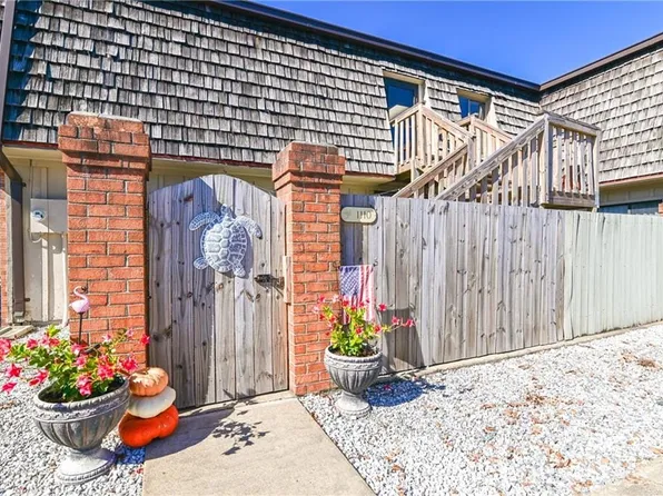 1110 Ocean Pebbles Way, Virginia Beach, VA 23451