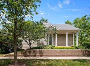 2494 Emily Ln, Elgin, IL 60124