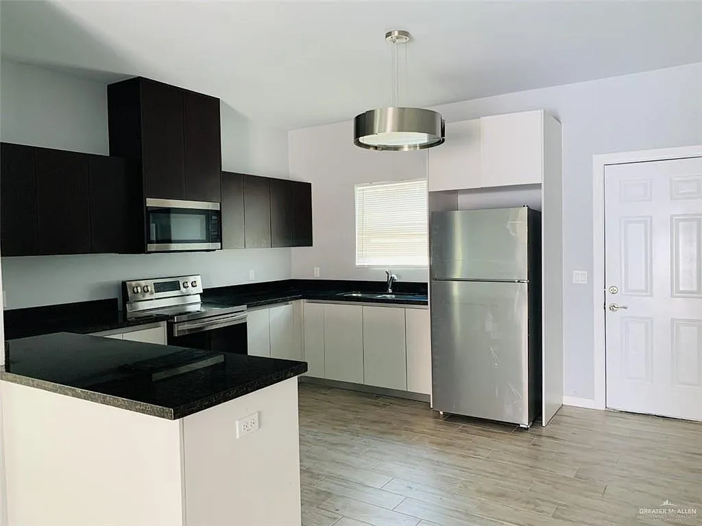 2 bed, 2.0 bath, 943 sqft, $900 — Photo 4