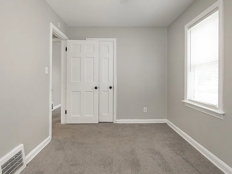 21871 Priday Ave — Photo 11