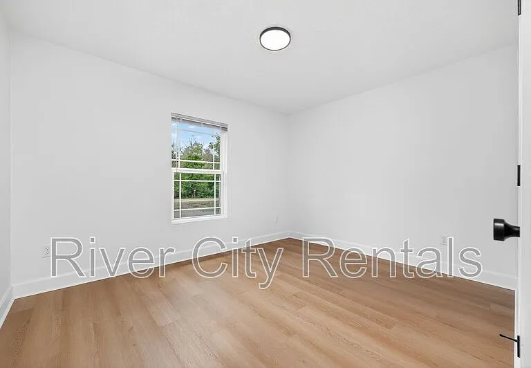 5512 Crockett Ct — Photo 14