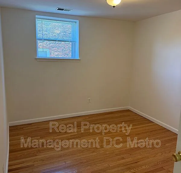 1441 Spring Rd NW #202 — Photo 5