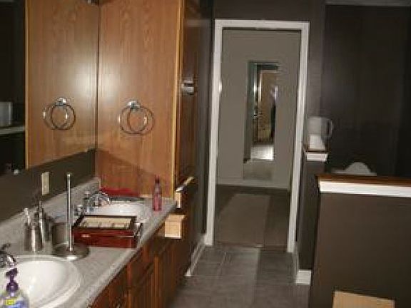 3rd image of 7215 Blackwell Dr