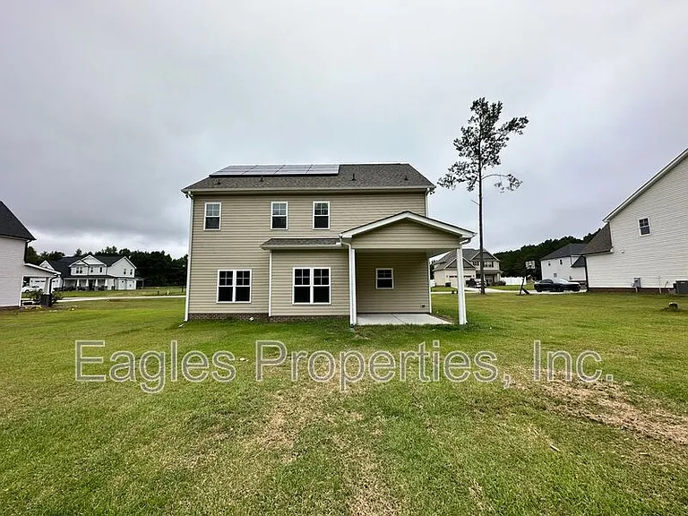 451 Fallingbrook Dr — Photo 30