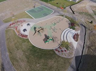 8266 Balsam Ln N, Maple Grove, MN 55369